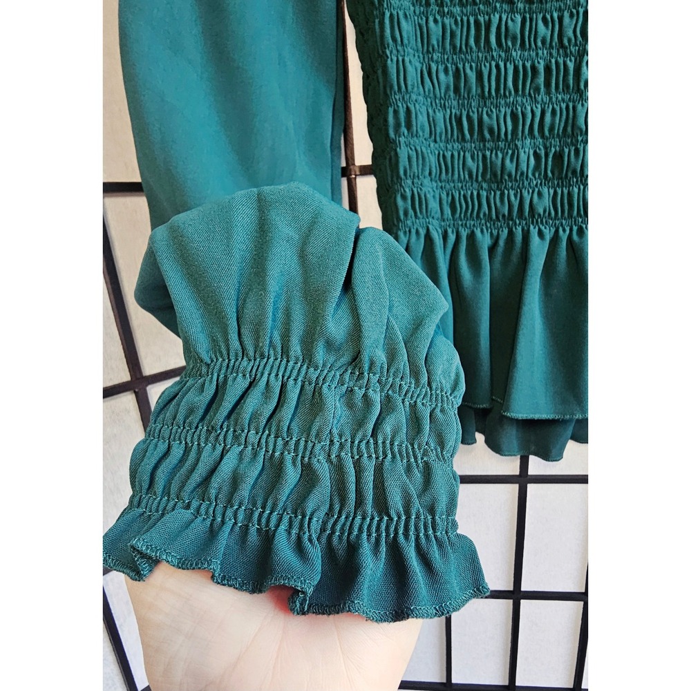 Forest Green Smocked Peplum Blouse Size‎ L - Picture 4 of 7